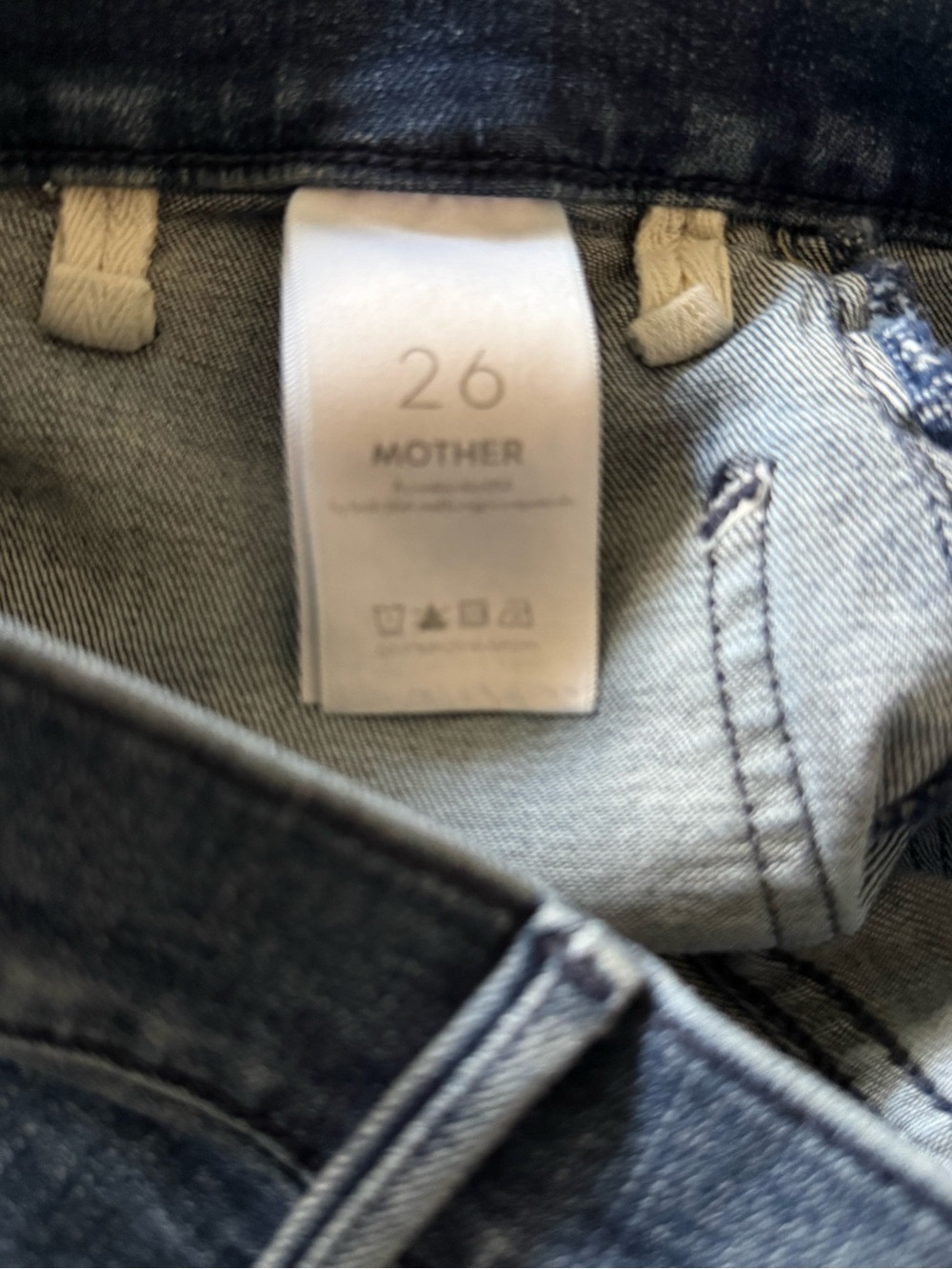 MOTHER Hustler patch pocket fray ankle jeans 
Out for the evening - Picture 9 of 10